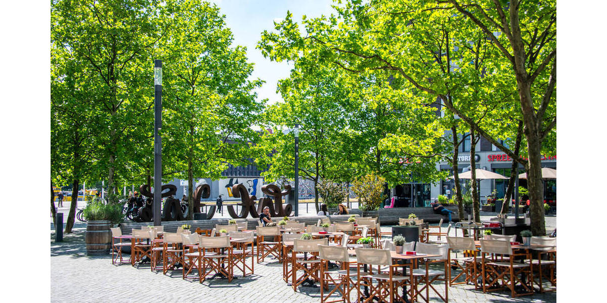 Haute Résidence mit Balkon und Loggia in Friedrichshain - klassisch inspiriert, modern inszeniert 4 zimmer