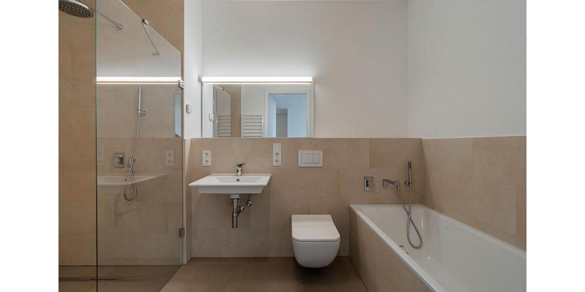 Etagenwohnung Berlin Tempelhof-Schöneberg - 2 Zimmer, 81 m&sup2;, 2.091&euro; | Angebot:26137074