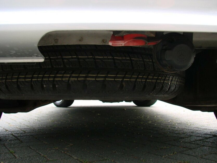 Mercedes-Benz Viano 3.0CDi Ambiente Edition lang Airmatic Bi-Xen 146.571 km 24.980 € Falkensee 14612