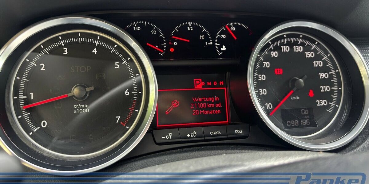 Peugeot 508 Active 1.6 EAT*HUD*SHZ*Xenon*NAV*PDC*BT* 98.186 km 8.980 &euro; Berlin 13187