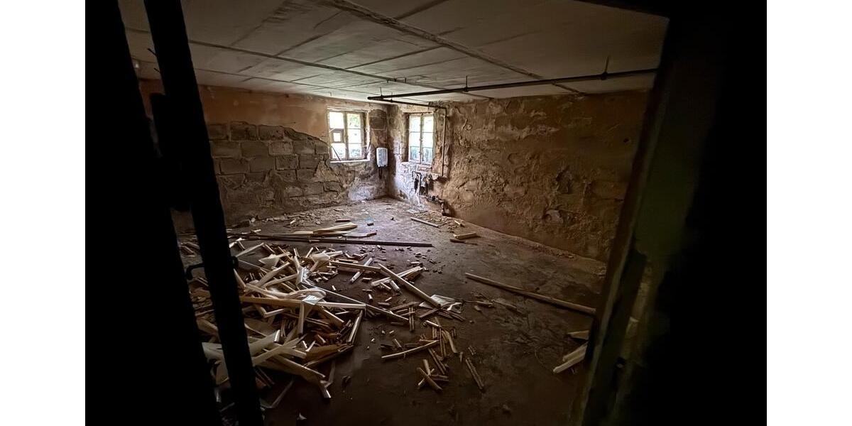 Einfamilienhaus Wandlitz - 8 Zimmer, 180 m&sup2;, 315.000&euro; | Angebot:25990785