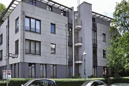 Tiefgaragenstellplatz in der Lynarstraße! zimmer