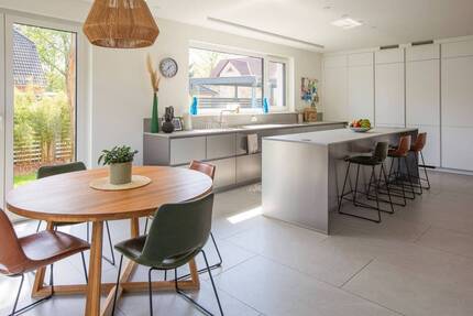 Haus Berlin Niederschönhausen - 5 Zimmer, 145 m&sup2;, 3.300&euro; | Angebot:26435714