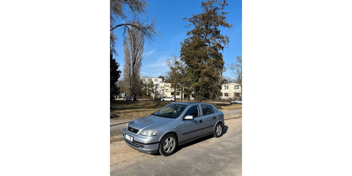 Opel Astra 102.264 km 3.000 &euro; Berlin 14193