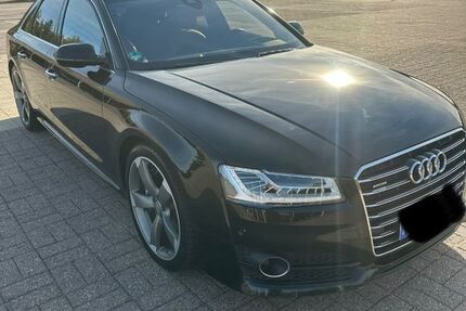 Audi A8 200.000 km 28.700 &euro; Berlin 13507