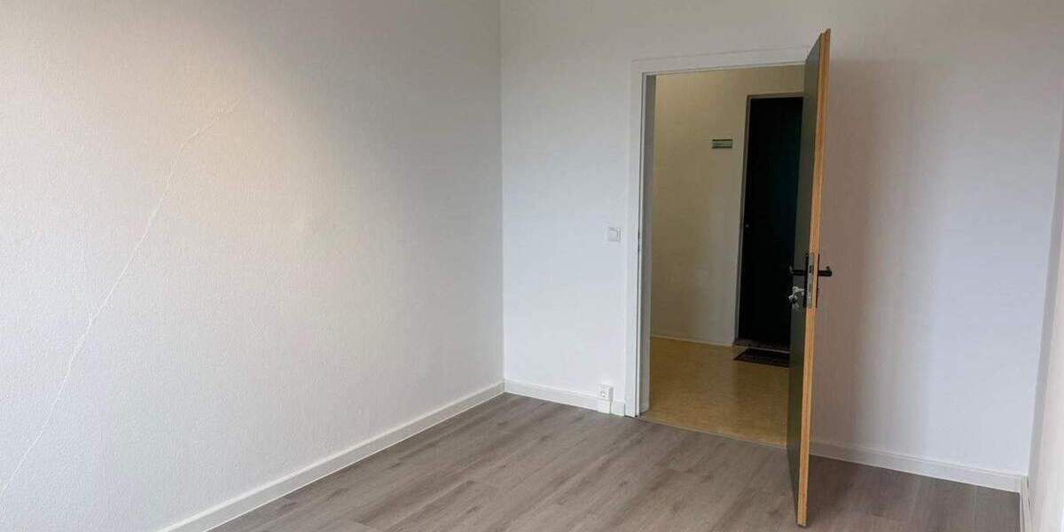 Gewerbeobjekt Berlin Marzahn - 1 Zimmer, 13 m&sup2;, 350&euro; | Angebot:26798555