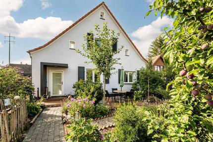 Großzügiges Einfamilienhaus mit Ferienwohnung nahe Karower Teiche 7 zimmer