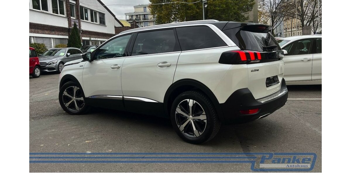 Peugeot 5008 GT-line*7-Sitz*LED*Massage*Memory*Digi* 134.439 km 15.990 &euro; Berlin 13187