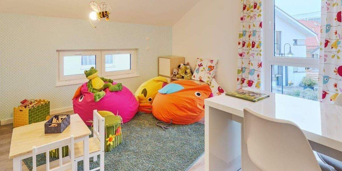 Mehrfamilienhaus, Wohnhaus Stahnsdorf Güterfelde - 7 Zimmer, 276 m&sup2;, 607.829&euro; | Angebot:24634933