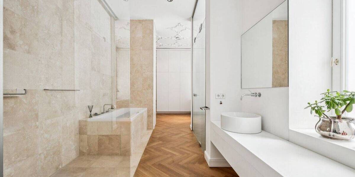 Etagenwohnung Berlin Charlottenburg - 5 Zimmer, 233 m&sup2;, 1.650.000&euro; | Angebot:26251402