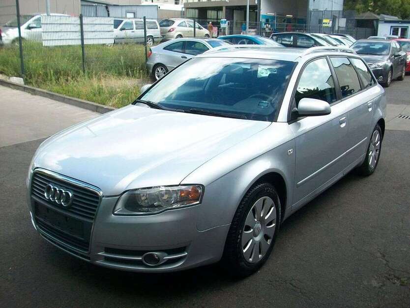 Audi A4 229.800 km 2.900 € Berlin 12347