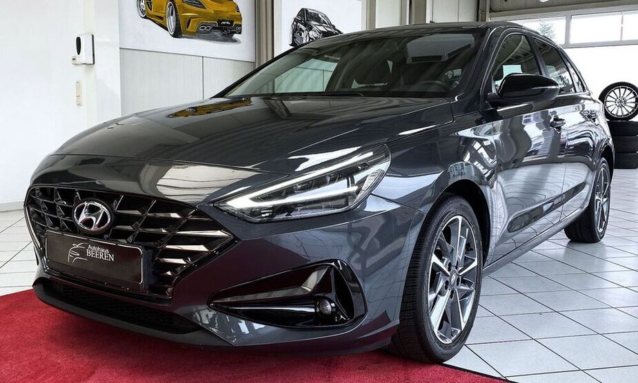i30