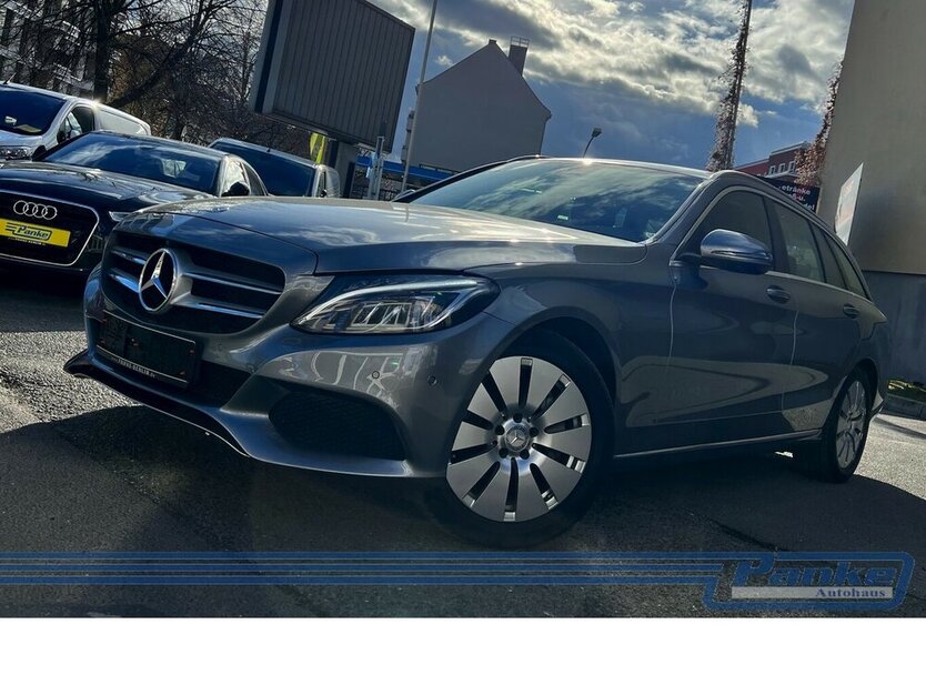 Mercedes-Benz C 250 C -Klasse*LED*Navi*R+F-Cam*Leder*Belüftete 87.057 km 17.990 € Berlin 13187