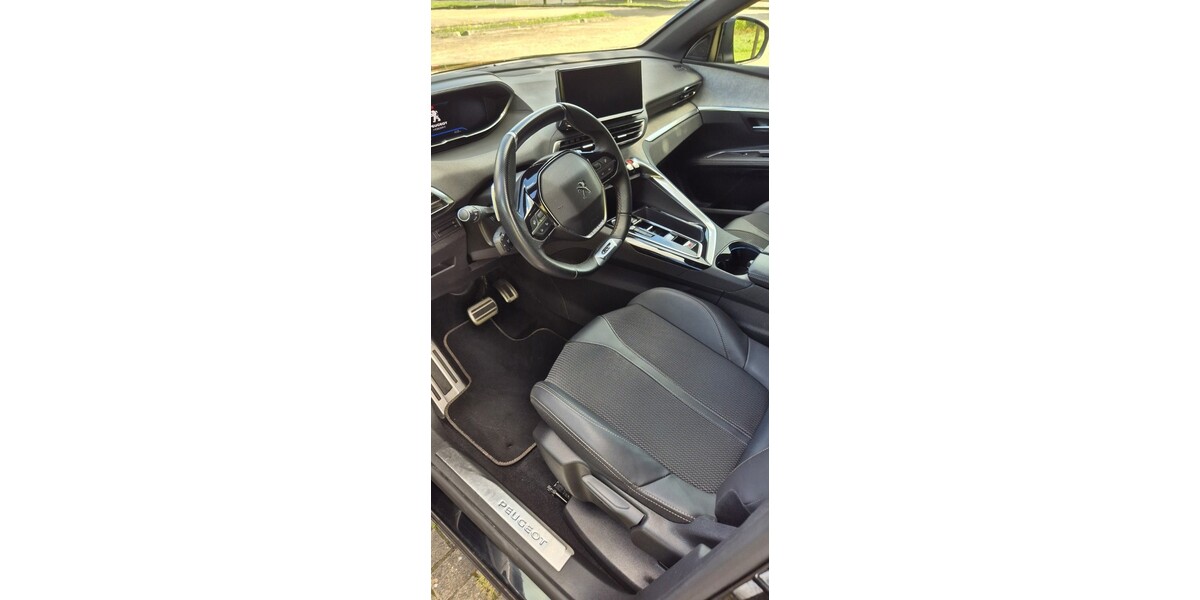 Peugeot 5008 71.000 km 27.500 &euro; Berlin 10178