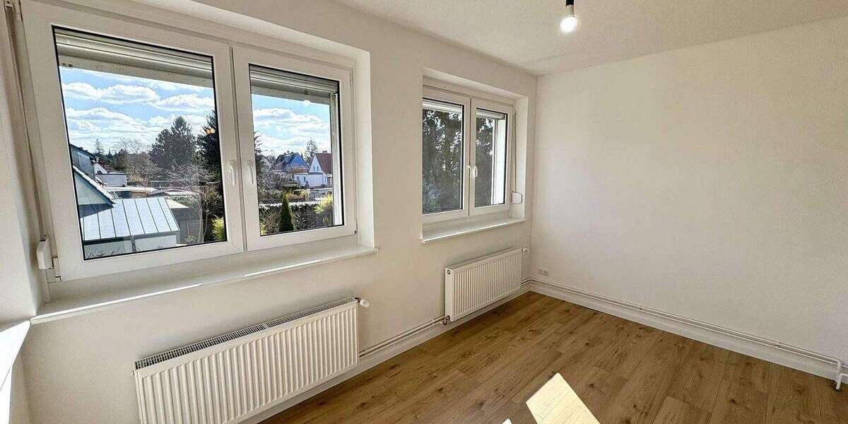 Etagenwohnung Berlin Borsigwalde - 3 Zimmer, 83 m&sup2;, 1.550&euro; | Angebot:25779082