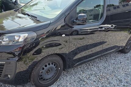 Opel Zafira Life 151.650 km 25.000 &euro; Berlin 12043