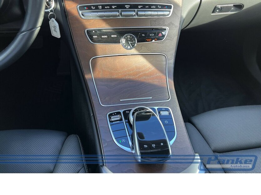 Mercedes-Benz C 250 C -Klasse*LED*Navi*R+F-Cam*Leder*Belüftete 87.057 km 17.990 € Berlin 13187