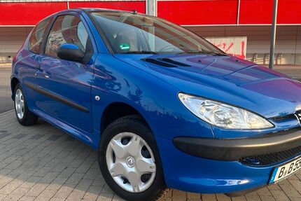 Peugeot 206 96.000 km 2.999 &euro; Berlin 10315