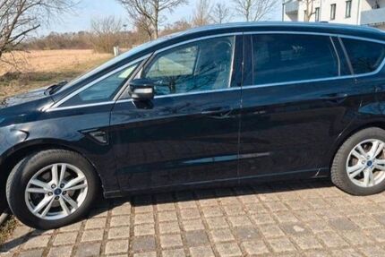 Ford S-Max 92.000 km 17.300 &euro; Brieselang 14656