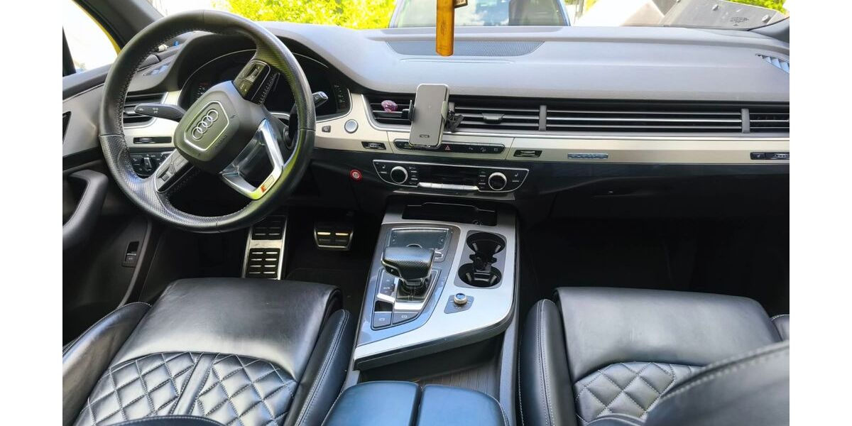 Audi Q7 220.000 km 36.490 &euro; Berlin 13351