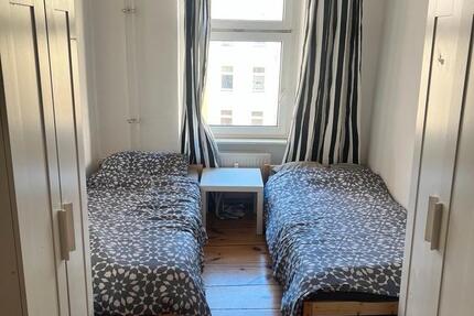 Wohnung Berlin Spandau - 3 Zimmer, 50 m&sup2;, 2.250&euro; | Angebot:26670497