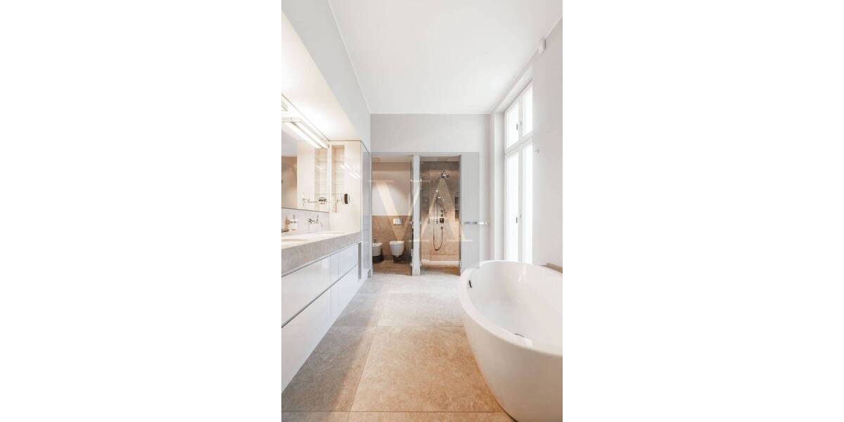 Prestige-Altbauwohnung in Bestlage neben dem KaDeWe 3 zimmer