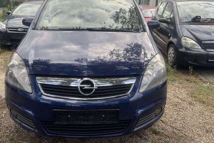 Opel Zafira 205.555 km 1.950 € Berlin 10829