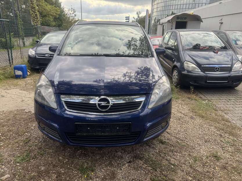 Opel Zafira 205.555 km 1.950 € Berlin 10829