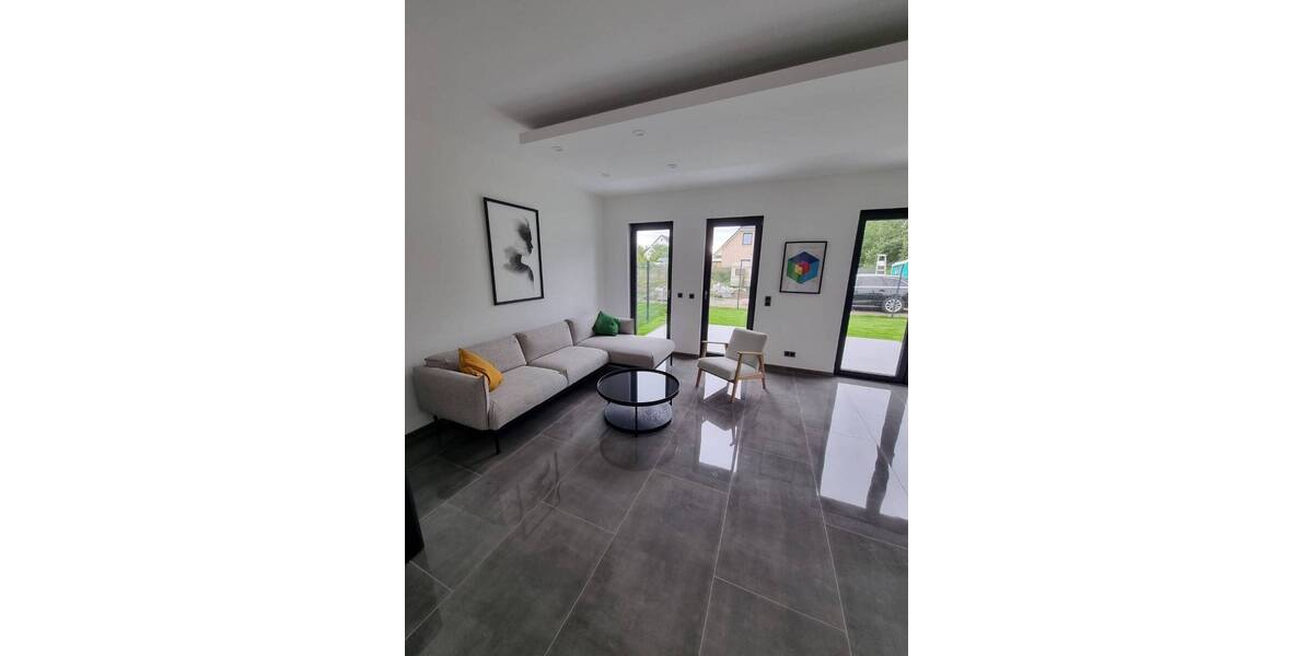 Doppelhaushälfte Berlin Altglienicke - 5 Zimmer, 160 m&sup2;, 2.900&euro; | Angebot:26247801