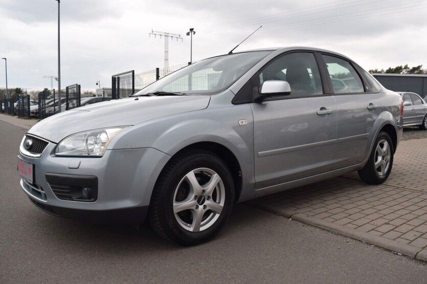 Ford Focus 77.700 km 4.499 € Wildau 15745
