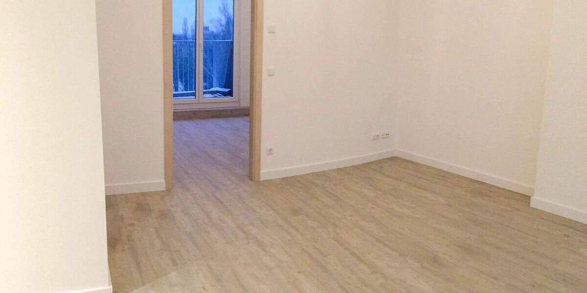 Stilvoller Dachgeschoss-Traum mit zwei Dachterrassen - bezugsfreie 2-Zimmer-Wohnung in Berlin-Grünau 2 zimmer