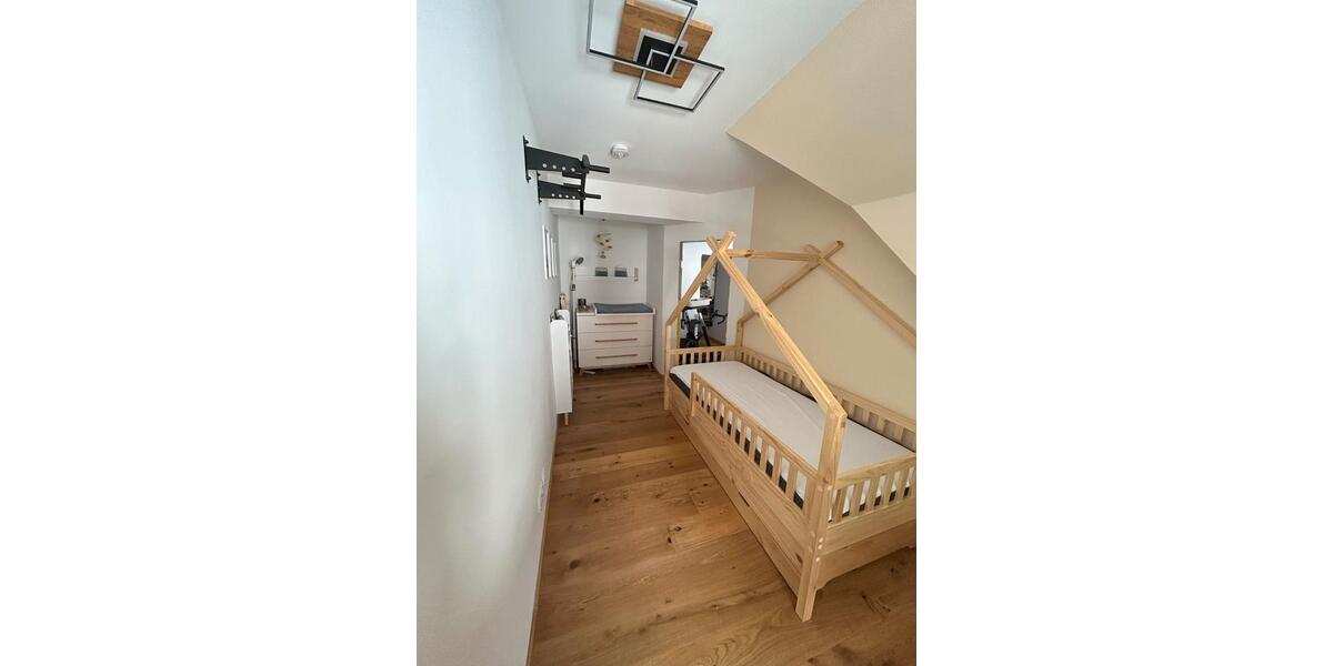 Dachgeschoßwohnung Hohen Neuendorf - 3 Zimmer, 64 m&sup2;, 360.000&euro; | Angebot:26945341
