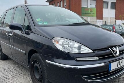 Peugeot 807 178.000 km 1.490 &euro; Berlin 10551