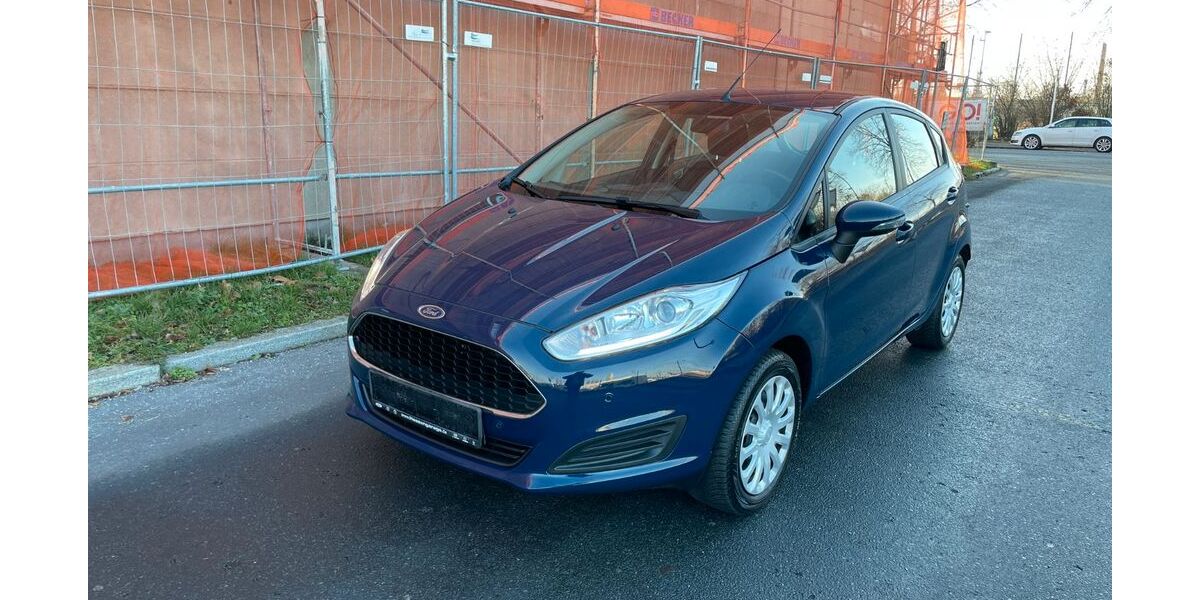 Ford Fiesta 99.000 km 5.999 &euro; Berlin 12057
