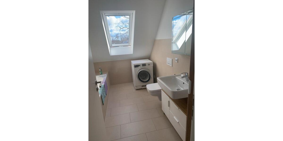 Dachgeschoßwohnung Brieselang - 3 Zimmer, 80 m&sup2;, 1.200&euro; | Angebot:25932795