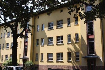 Großzügige Altbauwohnung in Friedrichsfelde! 2 zimmer