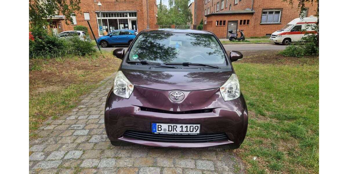 Toyota iQ 111.000 km 3.900 &euro; Berlin, Stadt 13349