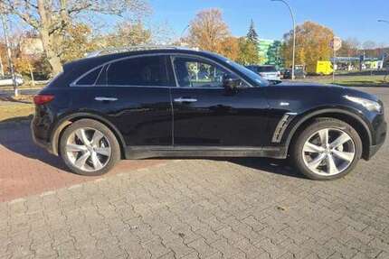 INFINITI FX 120.000 km 12.950 &euro; Berlin 13585