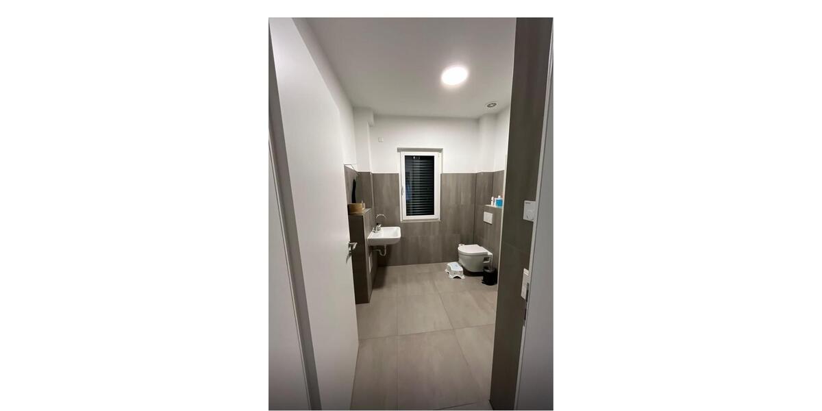 Etagenwohnung Velten - 5 Zimmer, 122 m&sup2;, 2.400&euro; | Angebot:24619444