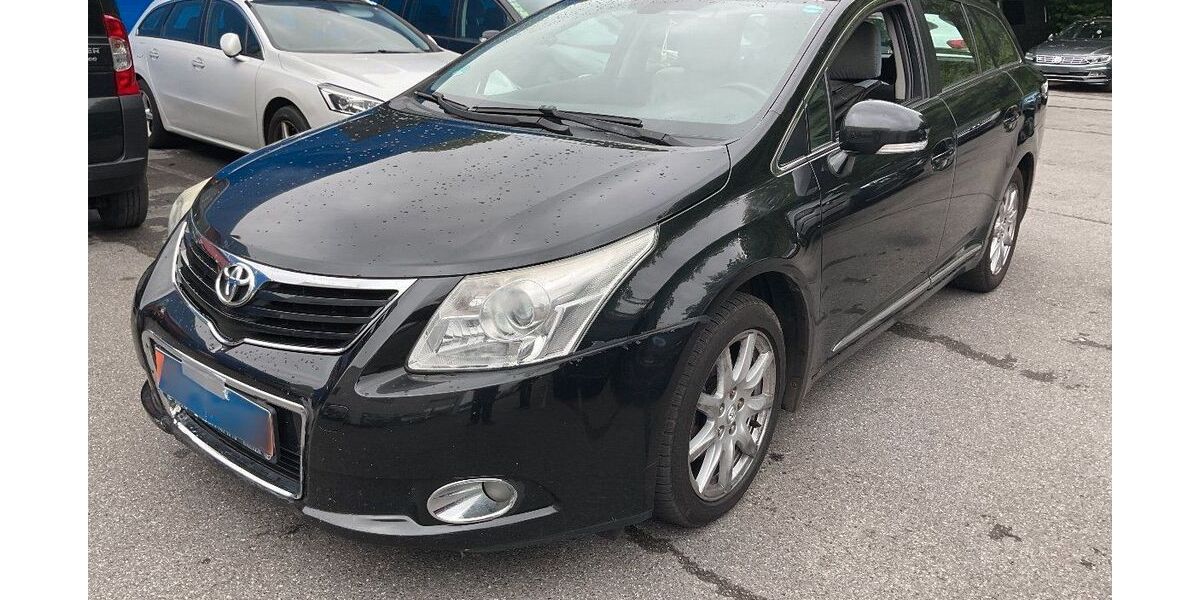 Toyota Avensis 195.684 km 3.990 &euro; Berlin 13127