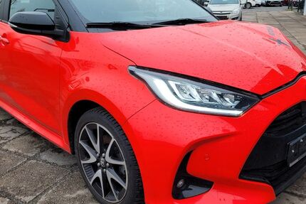 Toyota Yaris 83.255 km 13.950 &euro; Berlin 12277