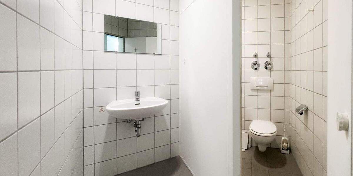 Gewerbeobjekt Stahnsdorf - 5 Zimmer, 253 m&sup2;, 2.406&euro; | Angebot:25737106