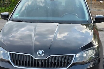 Skoda Fabia 121.000 km 8.900 &euro; Berlin 12349