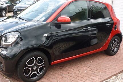 Smart ForFour 37.761 km 13.900 &euro; Berlin 12683