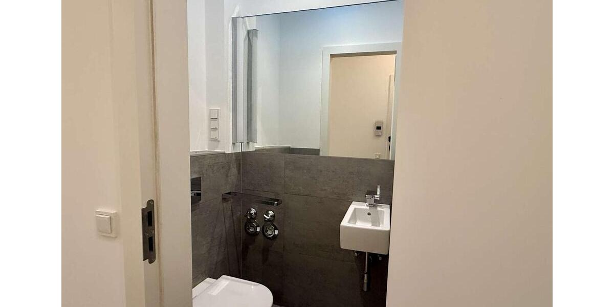 Etagenwohnung Berlin Mitte - 3 Zimmer, 75 m&sup2;, 1.908&euro; | Angebot:25868246