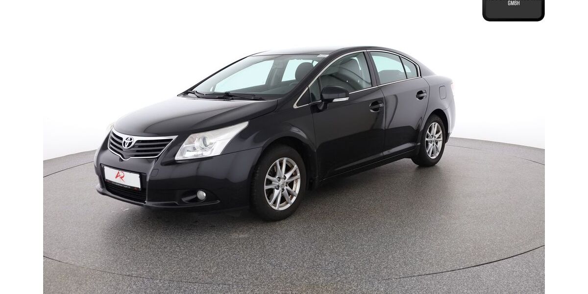 Toyota Avensis 146.684 km 6.880 &euro; Berlin 12103
