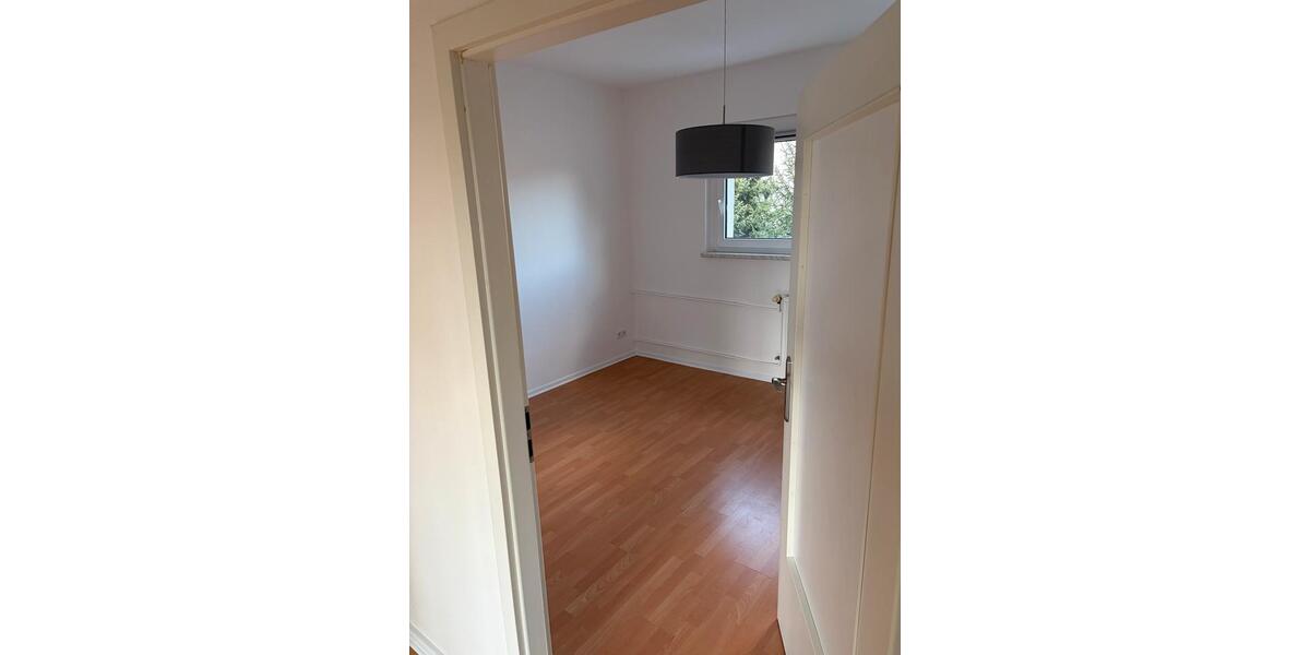 Etagenwohnung Berlin Steglitz-Zehlendorf - 3 Zimmer, 91 m&sup2;, 1.555&euro; | Angebot:26212419