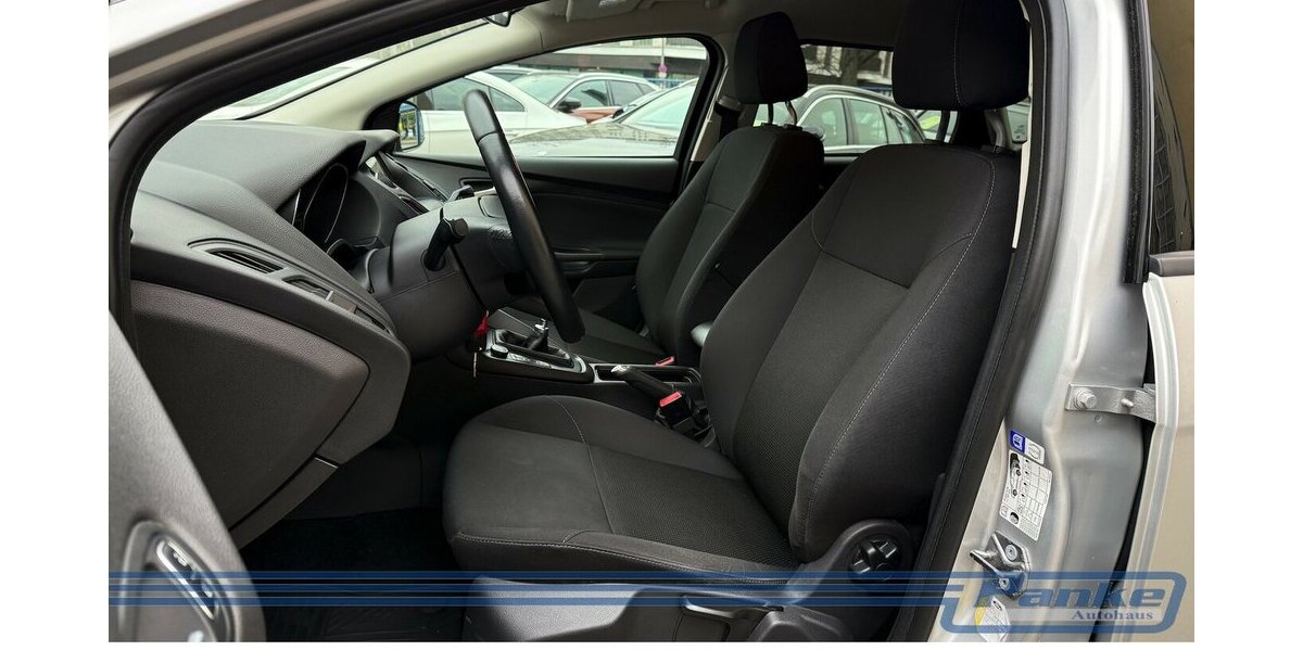 Ford Focus 1.0 EcoBoost Business*NAV*RFK*SHZ*Carplay* 111.786 km 7.480 &euro; Berlin 13187
