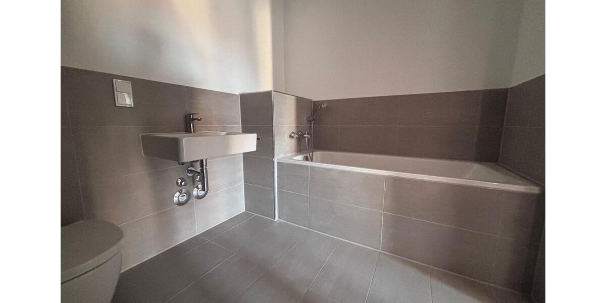 Etagenwohnung Berlin Neukölln - 4 Zimmer, 87 m&sup2;, 2.449&euro; | Angebot:24976415