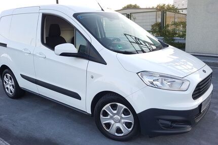 Ford Transit Courier 80.900 km 10.400 &euro; Berlin 13581